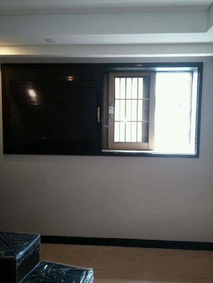 Compact Window System